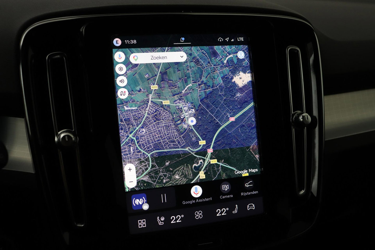 Volvo XC40 2.0 B3 Plus Dark | Harman/Kardon | ACC | 360° Camera | Memory | Keyless | Stoel+Stuurverwarming