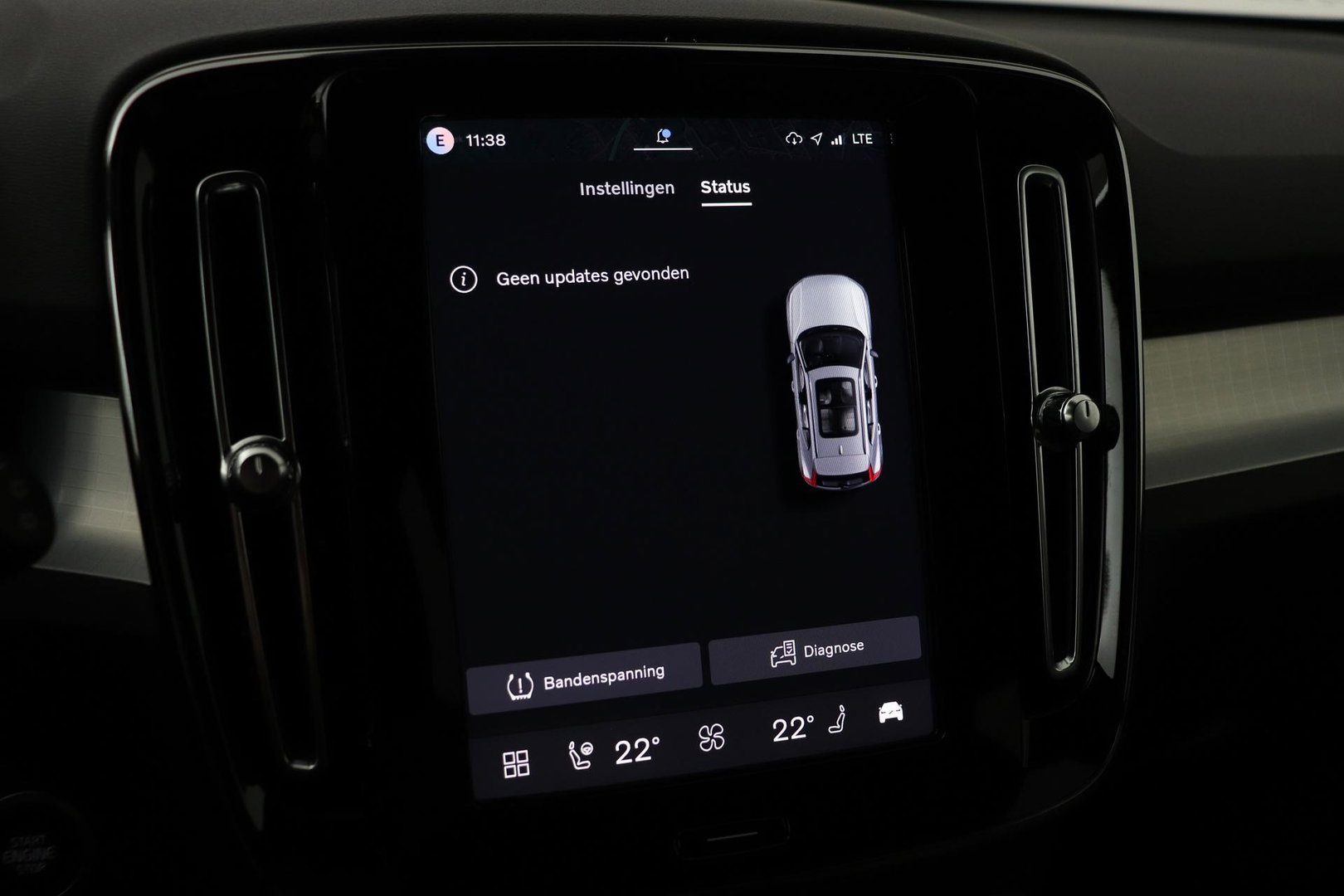 Volvo XC40 2.0 B3 Plus Dark | Harman/Kardon | ACC | 360° Camera | Memory | Keyless | Stoel+Stuurverwarming