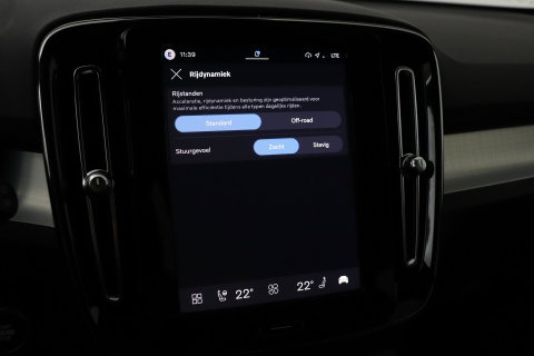 Volvo XC40 2.0 B3 Plus Dark | Harman/Kardon | ACC | 360° Camera | Memory | Keyless | Stoel+Stuurverwarming