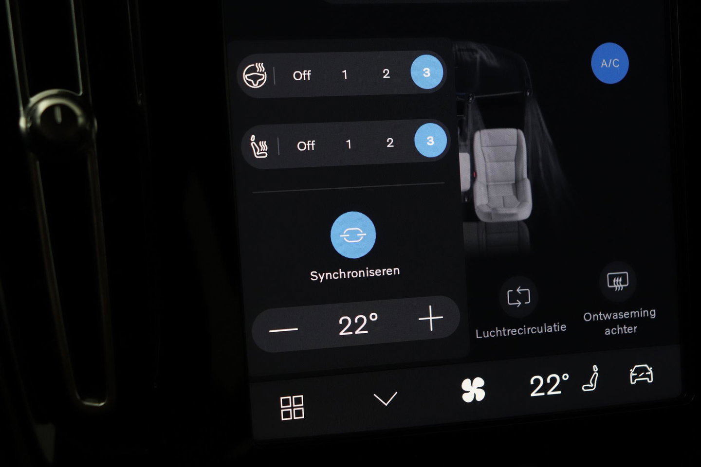 Volvo XC40 2.0 B3 Plus Dark | Harman/Kardon | ACC | 360° Camera | Memory | Keyless | Stoel+Stuurverwarming