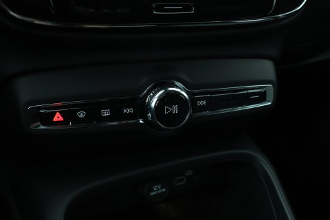 Volvo XC40 2.0 B3 Plus Dark | Harman/Kardon | ACC | 360° Camera | Memory | Keyless | Stoel+Stuurverwarming