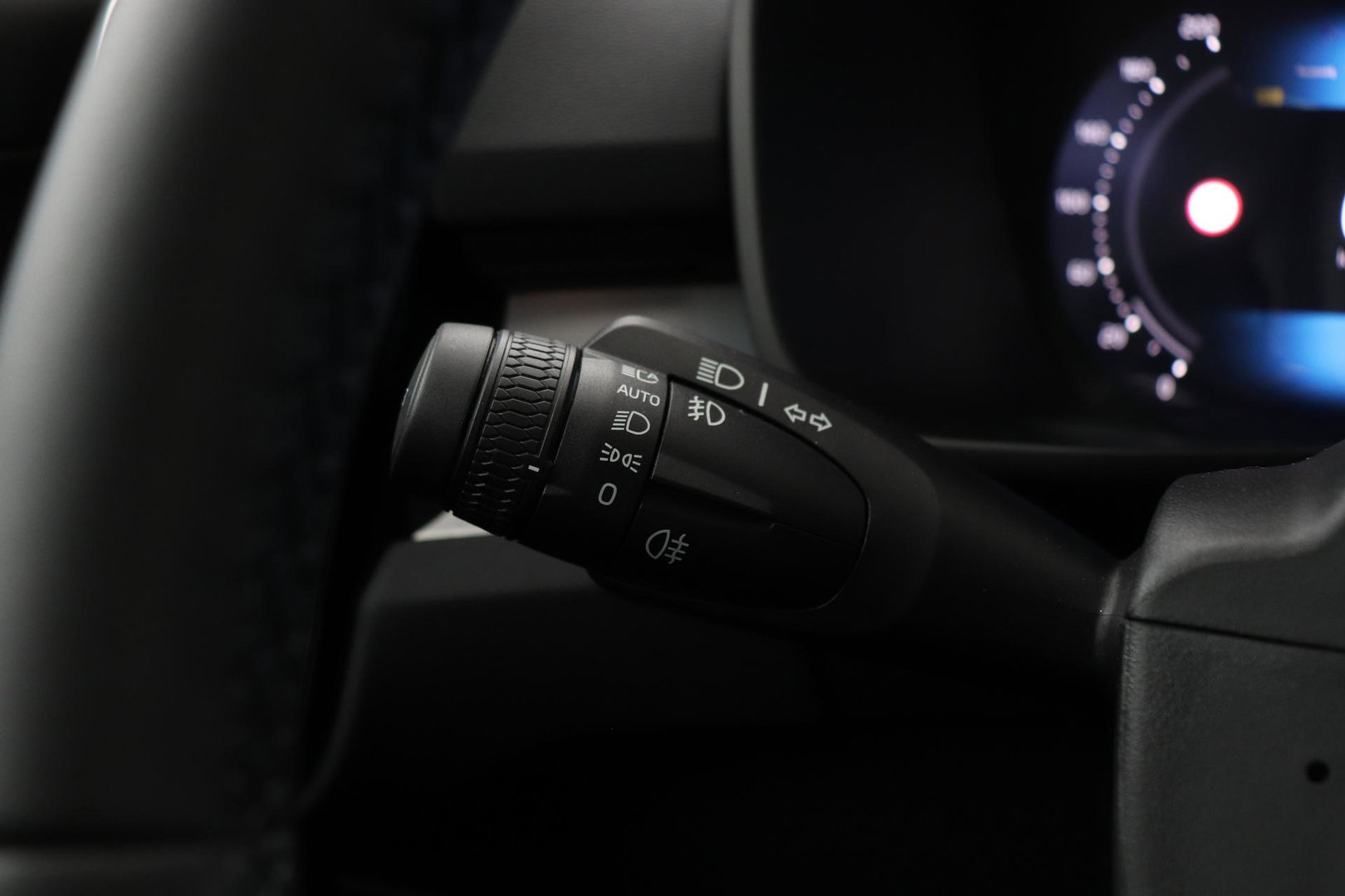 Volvo XC40 2.0 B3 Plus Dark | Harman/Kardon | ACC | 360° Camera | Memory | Keyless | Stoel+Stuurverwarming