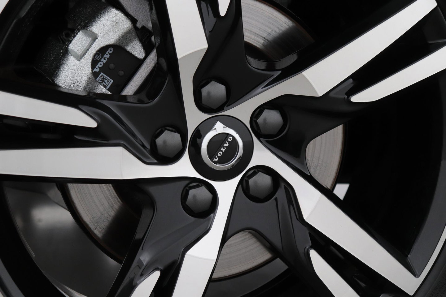 Volvo XC40 2.0 B3 Plus Dark | Harman/Kardon | ACC | 360° Camera | Memory | Keyless | Stoel+Stuurverwarming