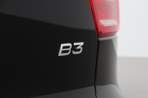 Volvo XC40 2.0 B3 Plus Dark | Harman/Kardon | ACC | 360° Camera | Memory | Keyless | Stoel+Stuurverwarming