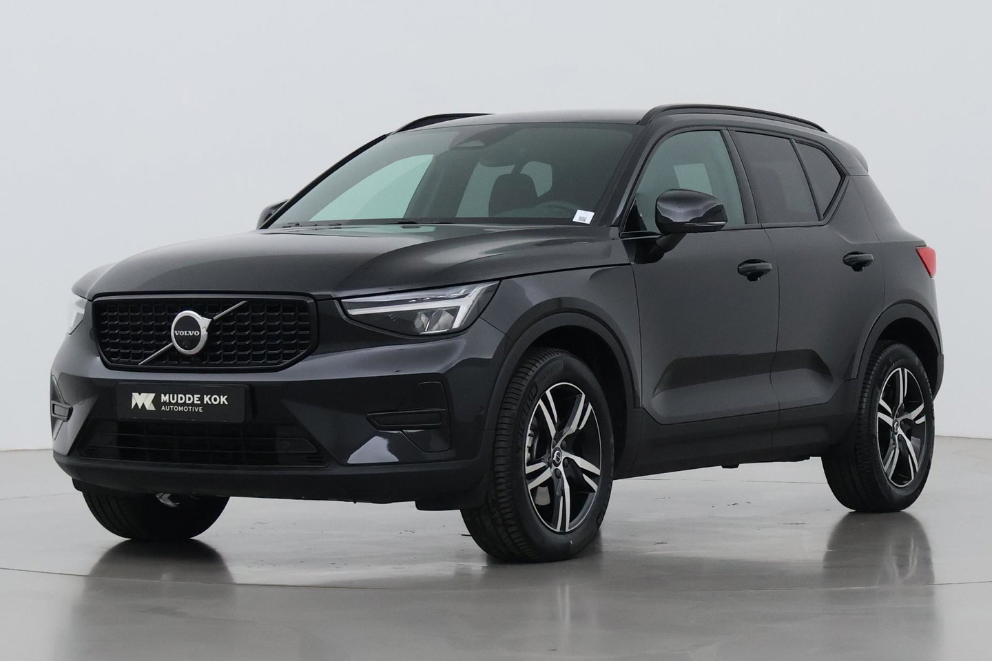Volvo XC40 2.0 B3 Plus Dark | Harman/Kardon | ACC | 360° Camera | Memory | Keyless | Stoel+Stuurverwarming
