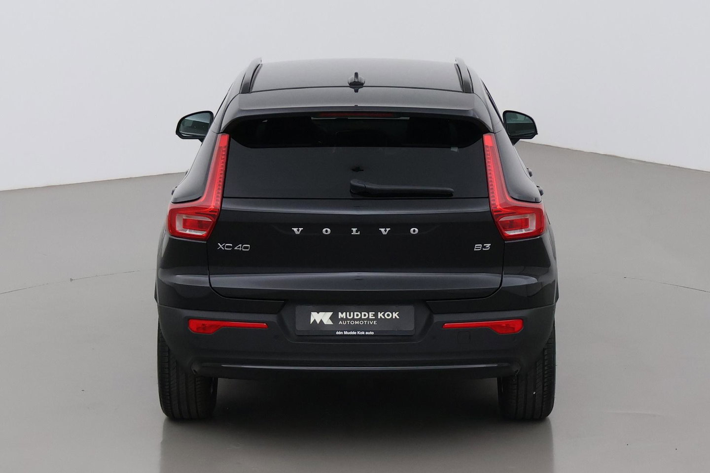 Volvo XC40 2.0 B3 Plus Dark | Harman/Kardon | ACC | 360° Camera | Memory | Keyless | Stoel+Stuurverwarming