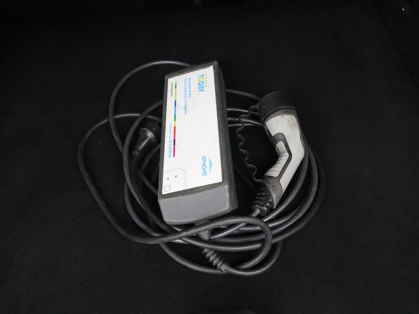 Volvo V60 2.0 T8 Twin Engine AWD R-Design | Apple Carplay | LED | Navigatie |