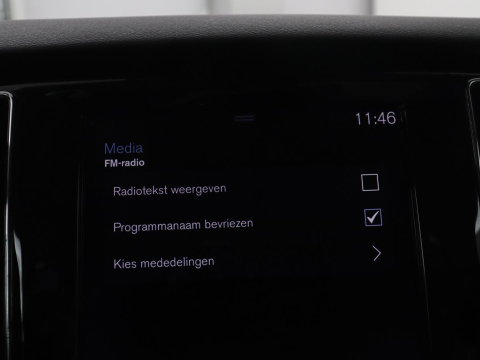 Volvo V60 2.0 T8 Twin Engine AWD R-Design | Apple Carplay | LED | Navigatie |