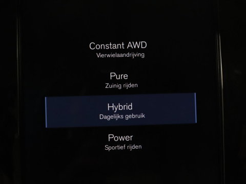 Volvo V60 2.0 T8 Twin Engine AWD R-Design | Apple Carplay | LED | Navigatie |