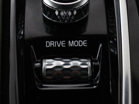Volvo V60 2.0 T8 Twin Engine AWD R-Design | Apple Carplay | LED | Navigatie |