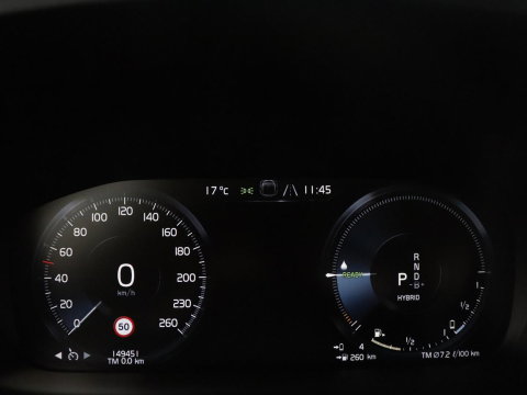 Volvo V60 2.0 T8 Twin Engine AWD R-Design | Apple Carplay | LED | Navigatie |