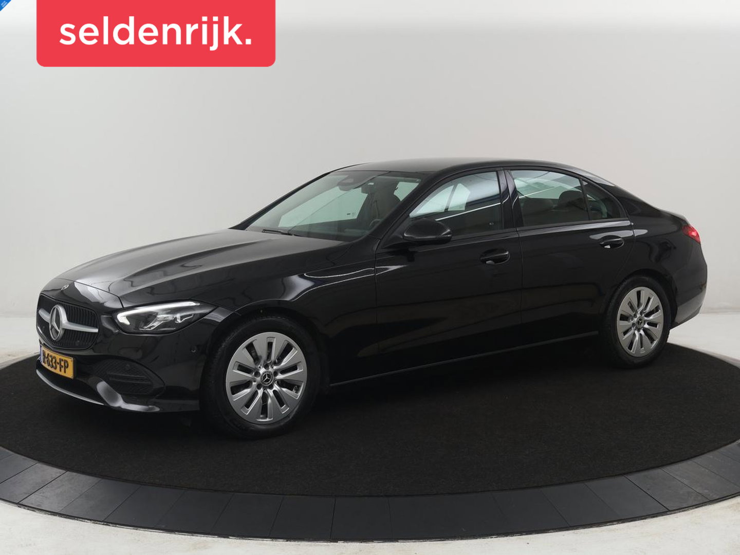 Mercedes-Benz C-Klasse 200 Launch Edition Business Line | LED | Navigatie | Stoelverwarming | Leder |