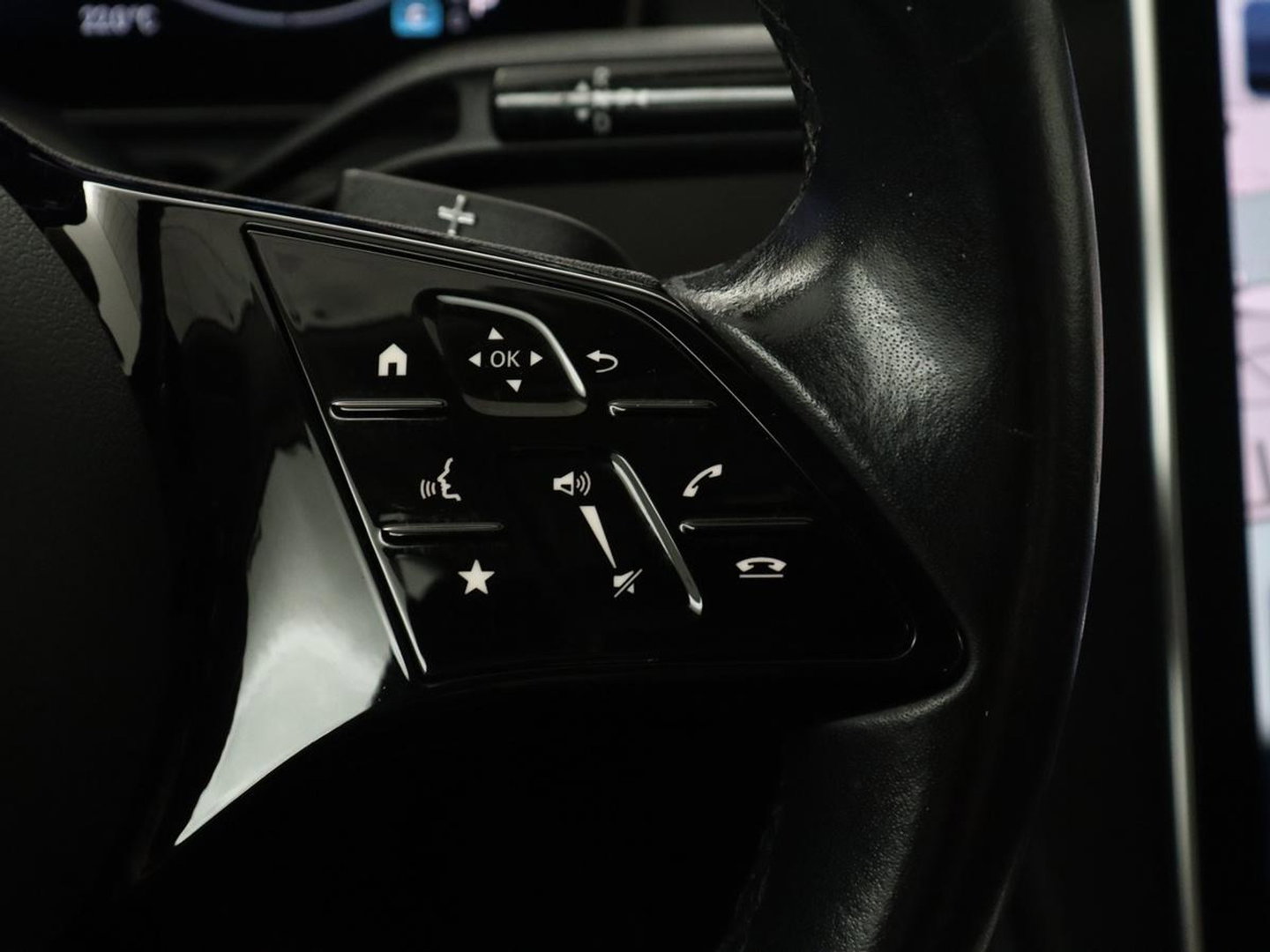 Mercedes-Benz C-Klasse 200 Launch Edition Business Line | LED | Navigatie | Stoelverwarming | Leder |