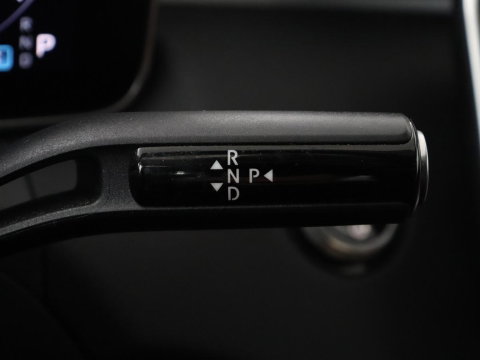 Mercedes-Benz C-Klasse 200 Launch Edition Business Line | LED | Navigatie | Stoelverwarming | Leder |