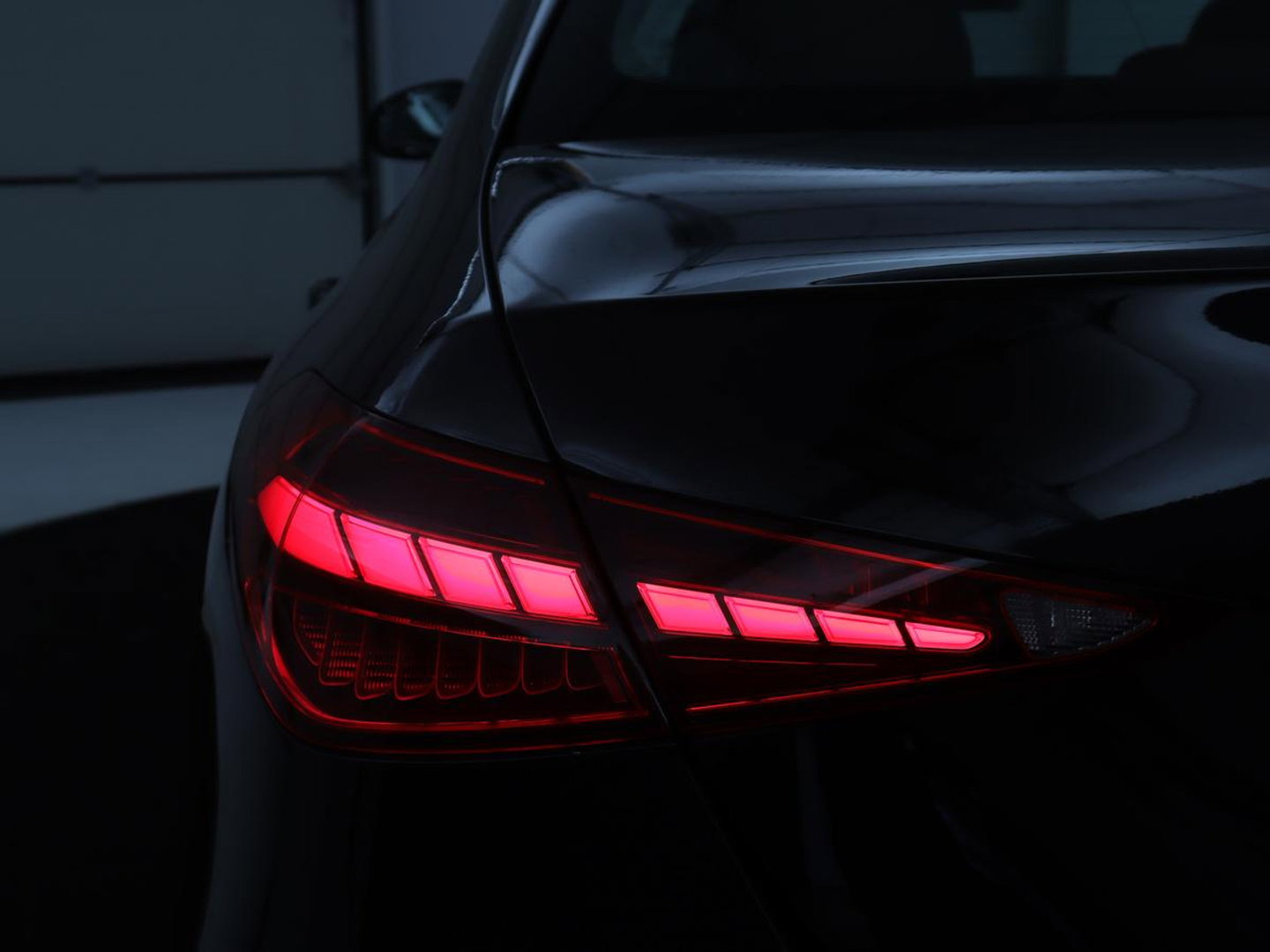 Mercedes-Benz C-Klasse 200 Launch Edition Business Line | LED | Navigatie | Stoelverwarming | Leder |