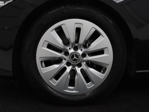 Mercedes-Benz C-Klasse 200 Launch Edition Business Line | LED | Navigatie | Stoelverwarming | Leder |