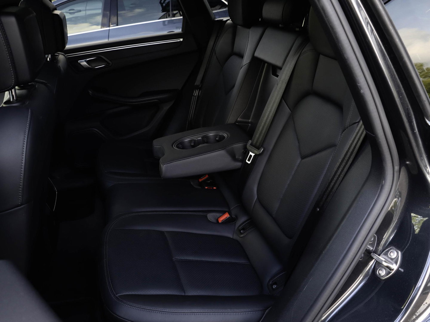 Porsche Macan 2.0 Panodak | PASM | Stoelventilatie | ACC | Standkachel | Stoel & Stuurverwarming