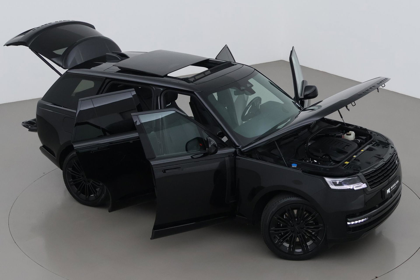 Land Rover Range Rover 3.0 P550e Autobiography | 23 Inch | Meridian Signature | Shadow Exterior Pack | Panoramadak | Towing Pack