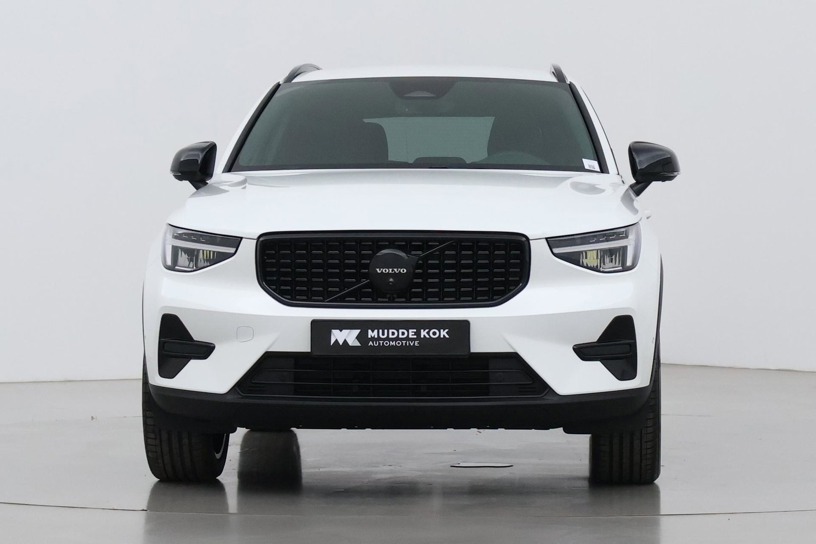 Volvo XC40 B3 Plus Black Edition | Harman/Kardon | BLIS | 360° Camera | Pilot Assist | Stoel+Stuurverwarming | Memory | ACC | 20 Inch