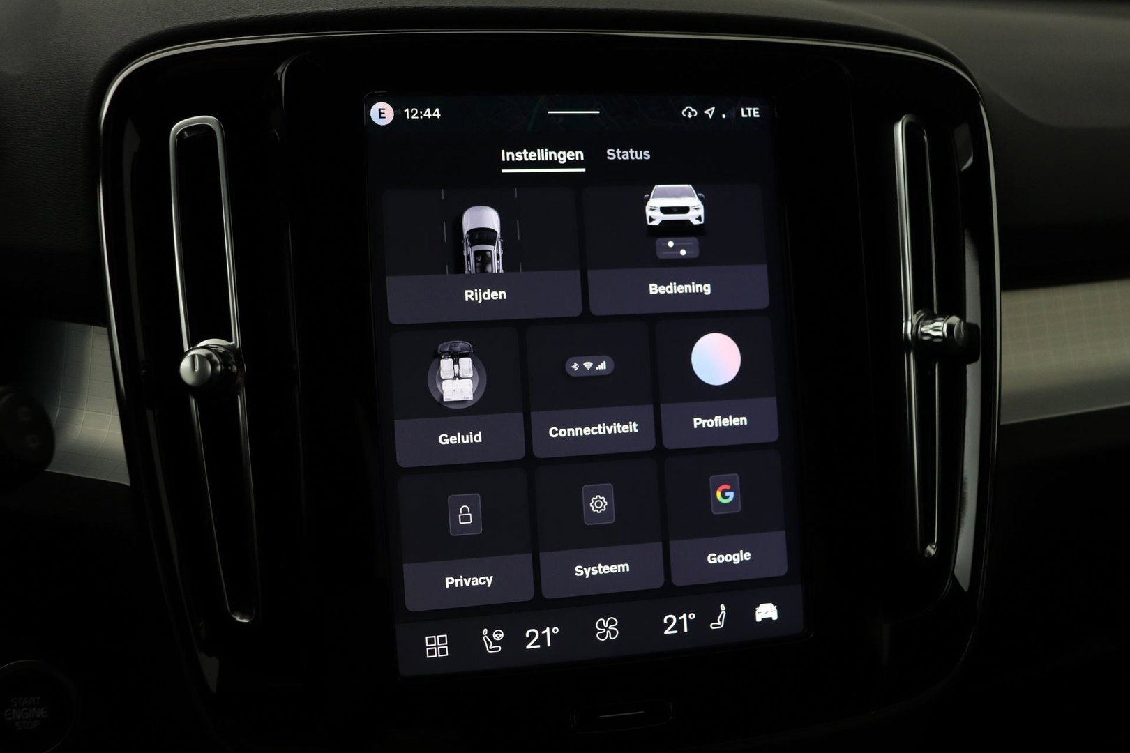 Volvo XC40 B3 Plus Black Edition | Harman/Kardon | BLIS | 360° Camera | Pilot Assist | Stoel+Stuurverwarming | Memory | ACC | 20 Inch