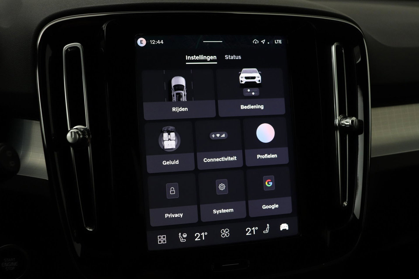 Volvo XC40 B3 Plus Black Edition | Harman/Kardon | BLIS | 360° Camera | Pilot Assist | Stoel+Stuurverwarming | Memory | ACC | 20 Inch