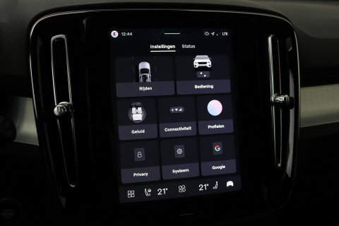 Volvo XC40 B3 Plus Black Edition | Harman/Kardon | BLIS | 360° Camera | Pilot Assist | Stoel+Stuurverwarming | Memory | ACC | 20 Inch