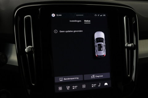Volvo XC40 B3 Plus Black Edition | Harman/Kardon | BLIS | 360° Camera | Pilot Assist | Stoel+Stuurverwarming | Memory | ACC | 20 Inch