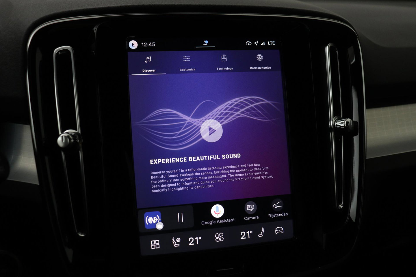 Volvo XC40 B3 Plus Black Edition | Harman/Kardon | BLIS | 360° Camera | Pilot Assist | Stoel+Stuurverwarming | Memory | ACC | 20 Inch