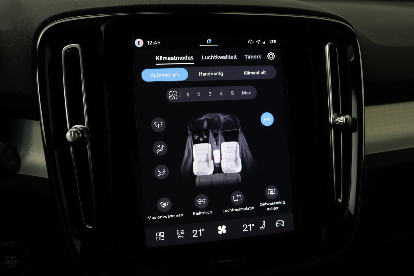 Volvo XC40 B3 Plus Black Edition | Harman/Kardon | BLIS | 360° Camera | Pilot Assist | Stoel+Stuurverwarming | Memory | ACC | 20 Inch