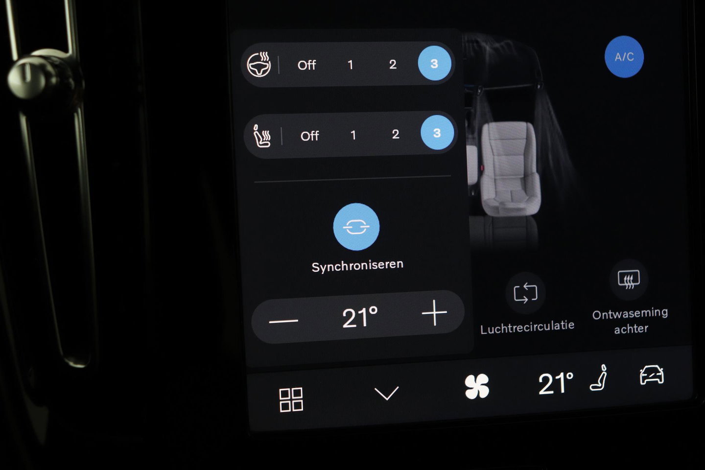 Volvo XC40 B3 Plus Black Edition | Harman/Kardon | BLIS | 360° Camera | Pilot Assist | Stoel+Stuurverwarming | Memory | ACC | 20 Inch