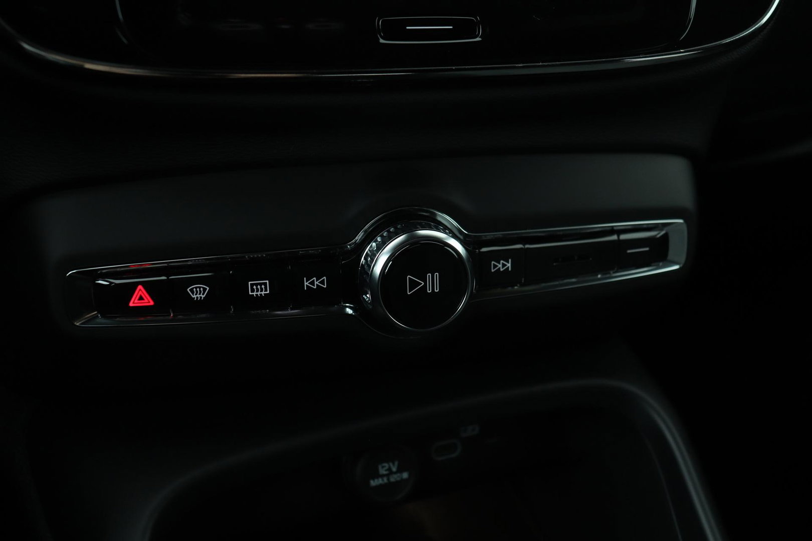 Volvo XC40 B3 Plus Black Edition | Harman/Kardon | BLIS | 360° Camera | Pilot Assist | Stoel+Stuurverwarming | Memory | ACC | 20 Inch