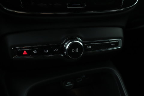 Volvo XC40 B3 Plus Black Edition | Harman/Kardon | BLIS | 360° Camera | Pilot Assist | Stoel+Stuurverwarming | Memory | ACC | 20 Inch