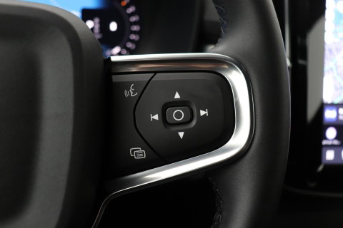 Volvo XC40 B3 Plus Black Edition | Harman/Kardon | BLIS | 360° Camera | Pilot Assist | Stoel+Stuurverwarming | Memory | ACC | 20 Inch