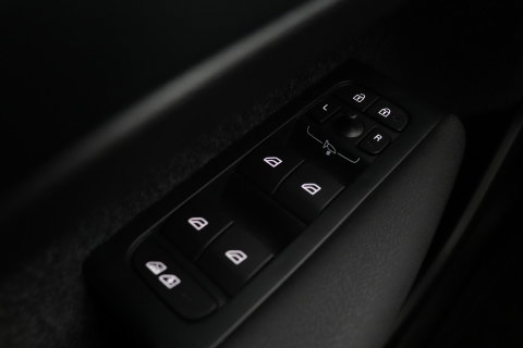Volvo XC40 B3 Plus Black Edition | Harman/Kardon | BLIS | 360° Camera | Pilot Assist | Stoel+Stuurverwarming | Memory | ACC | 20 Inch