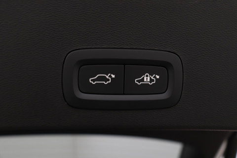 Volvo XC40 B3 Plus Black Edition | Harman/Kardon | BLIS | 360° Camera | Pilot Assist | Stoel+Stuurverwarming | Memory | ACC | 20 Inch