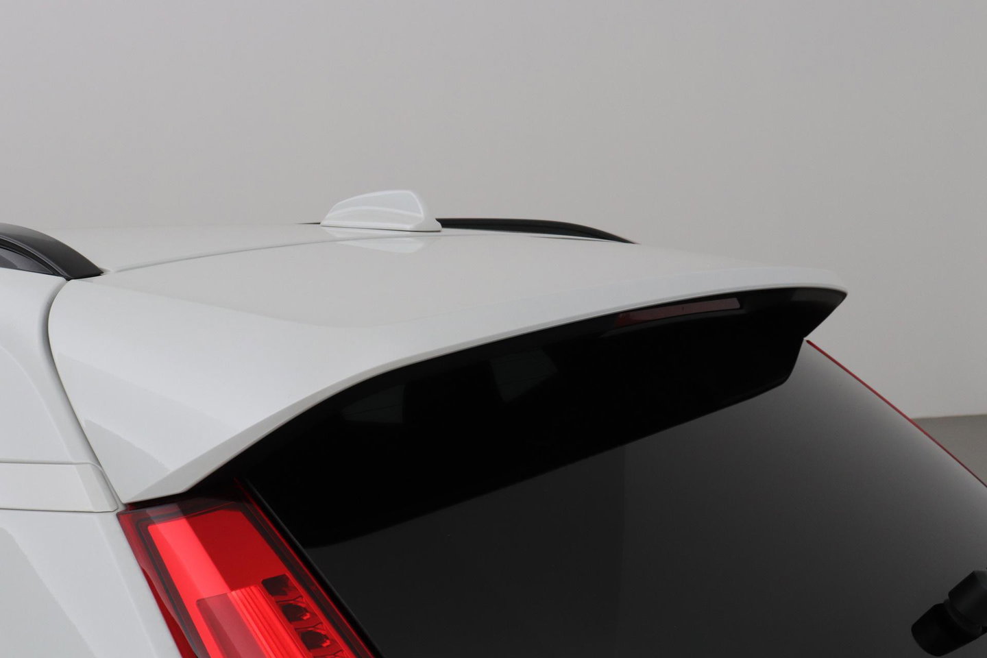Volvo XC40 B3 Plus Black Edition | Harman/Kardon | BLIS | 360° Camera | Pilot Assist | Stoel+Stuurverwarming | Memory | ACC | 20 Inch