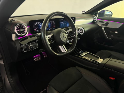 Mercedes-Benz CLA-Klasse 250 e AMG Pano|Memory|Sfeer|Camera|Keyless|Dodehoek