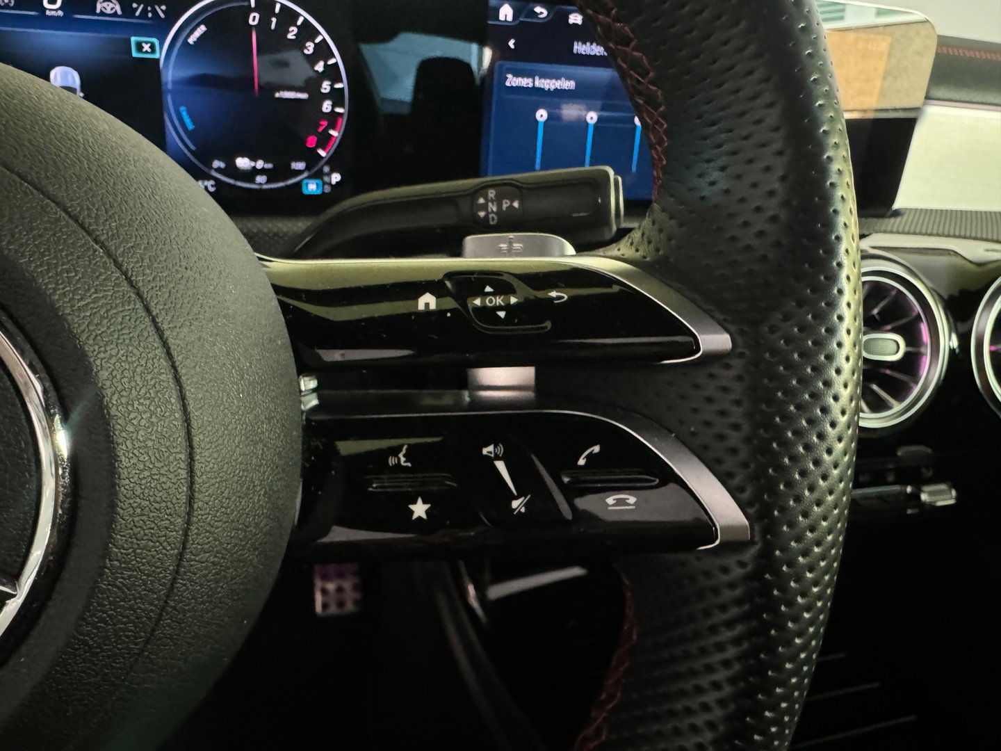 Mercedes-Benz CLA-Klasse 250 e AMG Pano|Memory|Sfeer|Camera|Keyless|Dodehoek