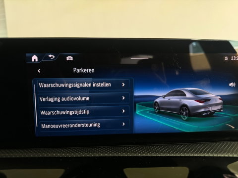 Mercedes-Benz CLA-Klasse 250 e AMG Pano|Memory|Sfeer|Camera|Keyless|Dodehoek