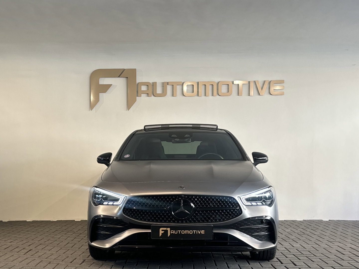 Mercedes-Benz CLA-Klasse 250 e AMG Pano|Memory|Sfeer|Camera|Keyless|Dodehoek