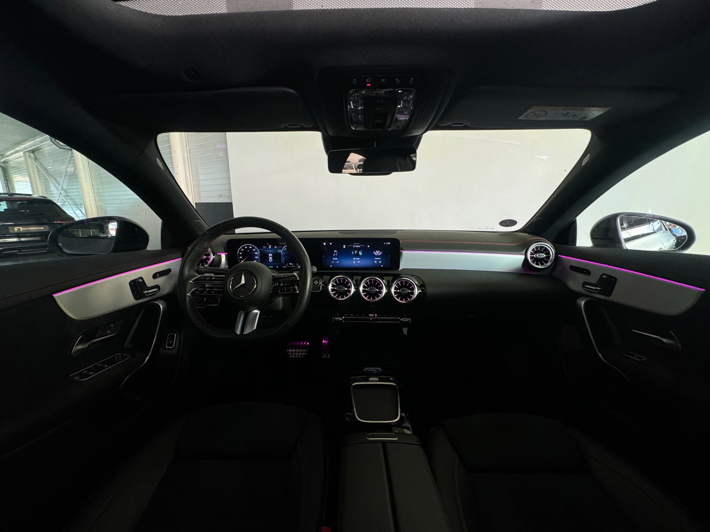 Mercedes-Benz CLA-Klasse 250 e AMG Pano|Memory|Sfeer|Camera|Keyless|Dodehoek