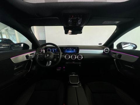 Mercedes-Benz CLA-Klasse 250 e AMG Pano|Memory|Sfeer|Camera|Keyless|Dodehoek