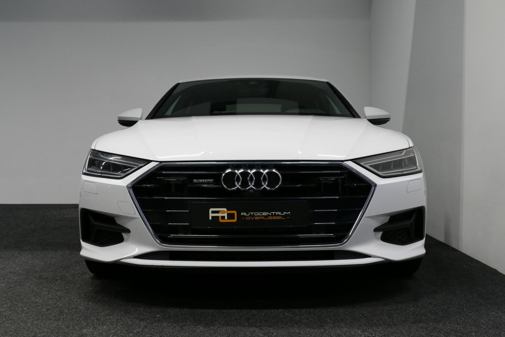 Audi A7 Sportback 50 TFSI e quattro Pro Line S / S Line / Rondomzichtcamera / Stoelverwarming / Apple Carplay - Android Auto / LED koplampen / 4-zone climatronic / Achteruitrijcamera / Grootlichtassistent / 20'' LMV / Adaptive Cruise Control / Sportonderstel