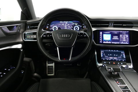 Audi A7 Sportback 50 TFSI e quattro Pro Line S / S Line / Rondomzichtcamera / Stoelverwarming / Apple Carplay - Android Auto / LED koplampen / 4-zone climatronic / Achteruitrijcamera / Grootlichtassistent / 20'' LMV / Adaptive Cruise Control / Sportonderstel