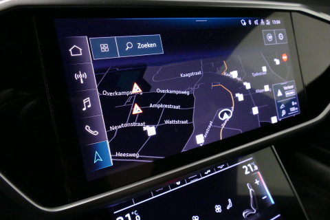 Audi A7 Sportback 50 TFSI e quattro Pro Line S / S Line / Rondomzichtcamera / Stoelverwarming / Apple Carplay - Android Auto / LED koplampen / 4-zone climatronic / Achteruitrijcamera / Grootlichtassistent / 20'' LMV / Adaptive Cruise Control / Sportonderstel