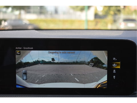 Mercedes-Benz A-Klasse 250 e Business Line AMG 218 pk | Open dak | Camera | Carplay | DAB | Widescreen | Sfeerverlichting | Full LED