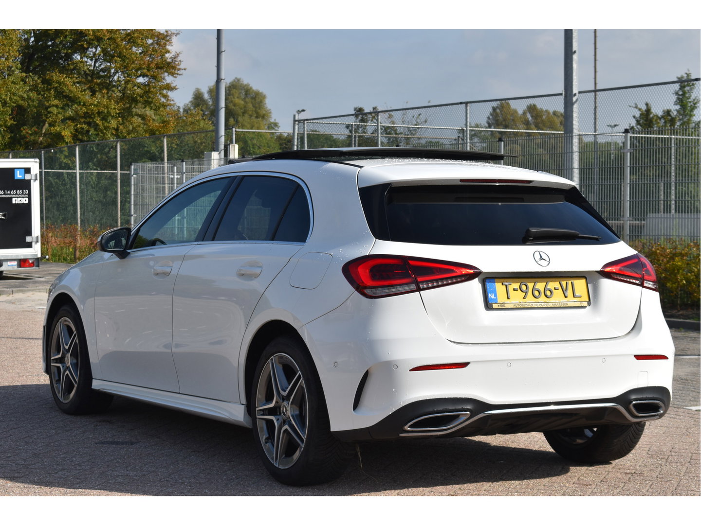 Mercedes-Benz A-Klasse 250 e Business Line AMG 218 pk | Open dak | Camera | Carplay | DAB | Widescreen | Sfeerverlichting | Full LED