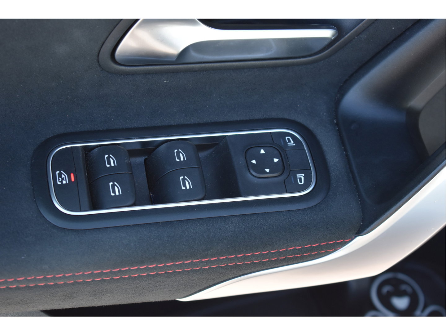 Mercedes-Benz A-Klasse 250 e Business Line AMG 218 pk | Open dak | Camera | Carplay | DAB | Widescreen | Sfeerverlichting | Full LED