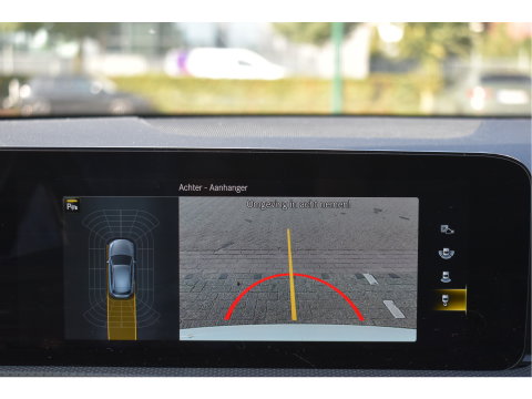 Mercedes-Benz A-Klasse 250 e Business Line AMG 218 pk | Open dak | Camera | Carplay | DAB | Widescreen | Sfeerverlichting | Full LED