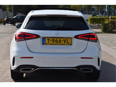 Mercedes-Benz A-Klasse 250 e Business Line AMG 218 pk | Open dak | Camera | Carplay | DAB | Widescreen | Sfeerverlichting | Full LED